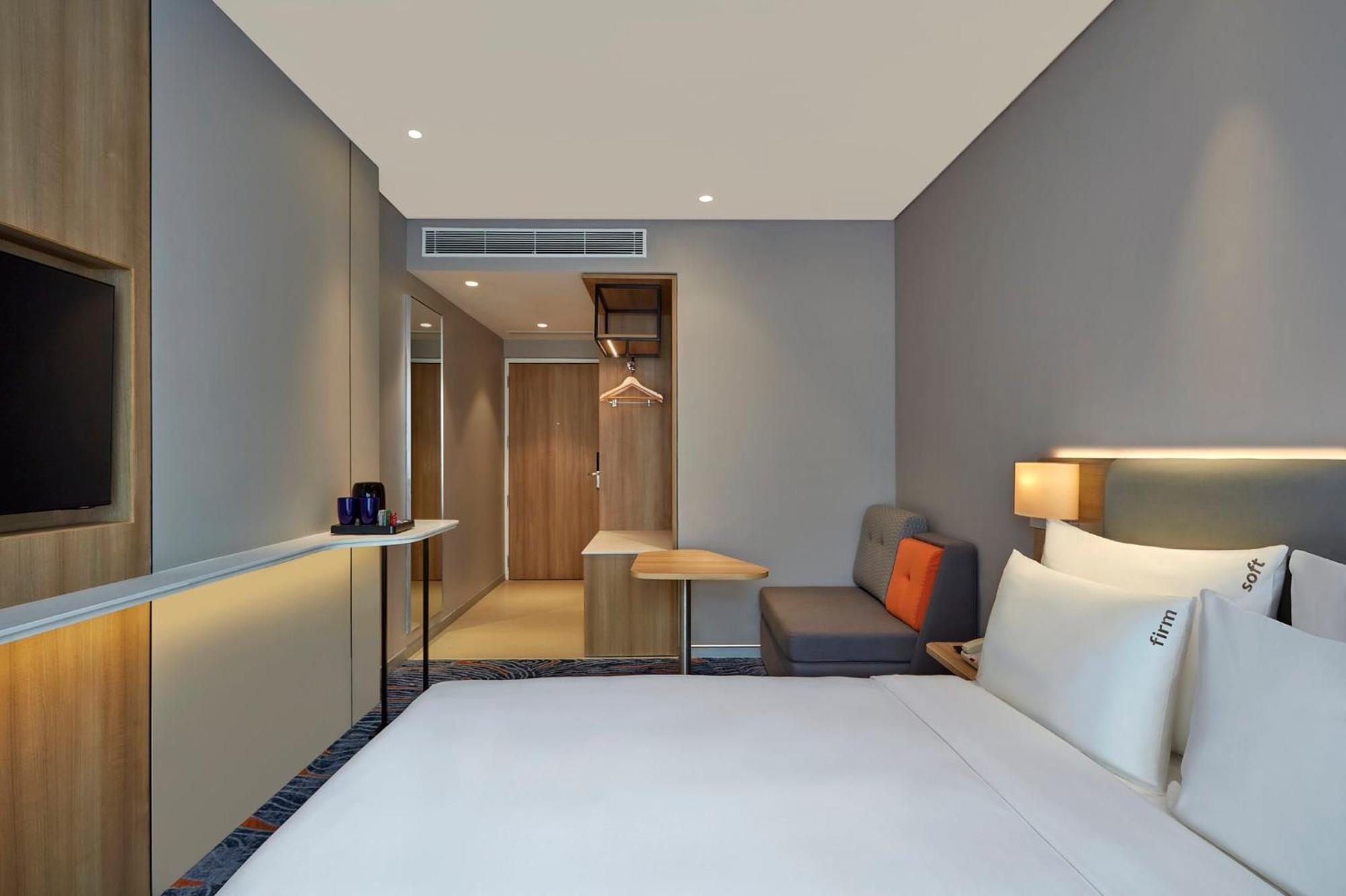 Kammasandra Holiday Inn Express Bengaluru Bommasandra By Ihg מראה חיצוני תמונה
