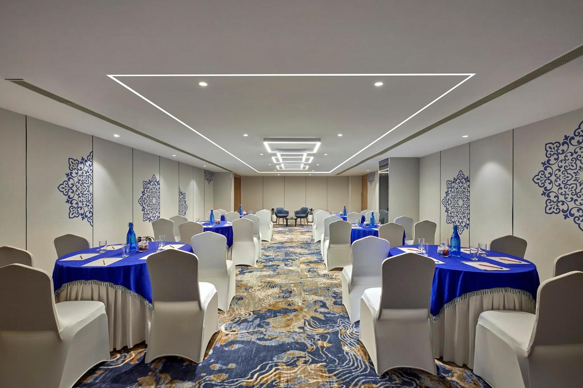 Kammasandra Holiday Inn Express Bengaluru Bommasandra By Ihg מראה חיצוני תמונה